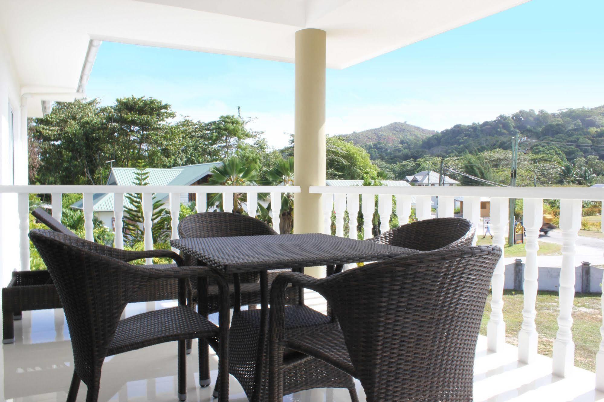 Casa Tara Villas Grand Anse  Exterior photo